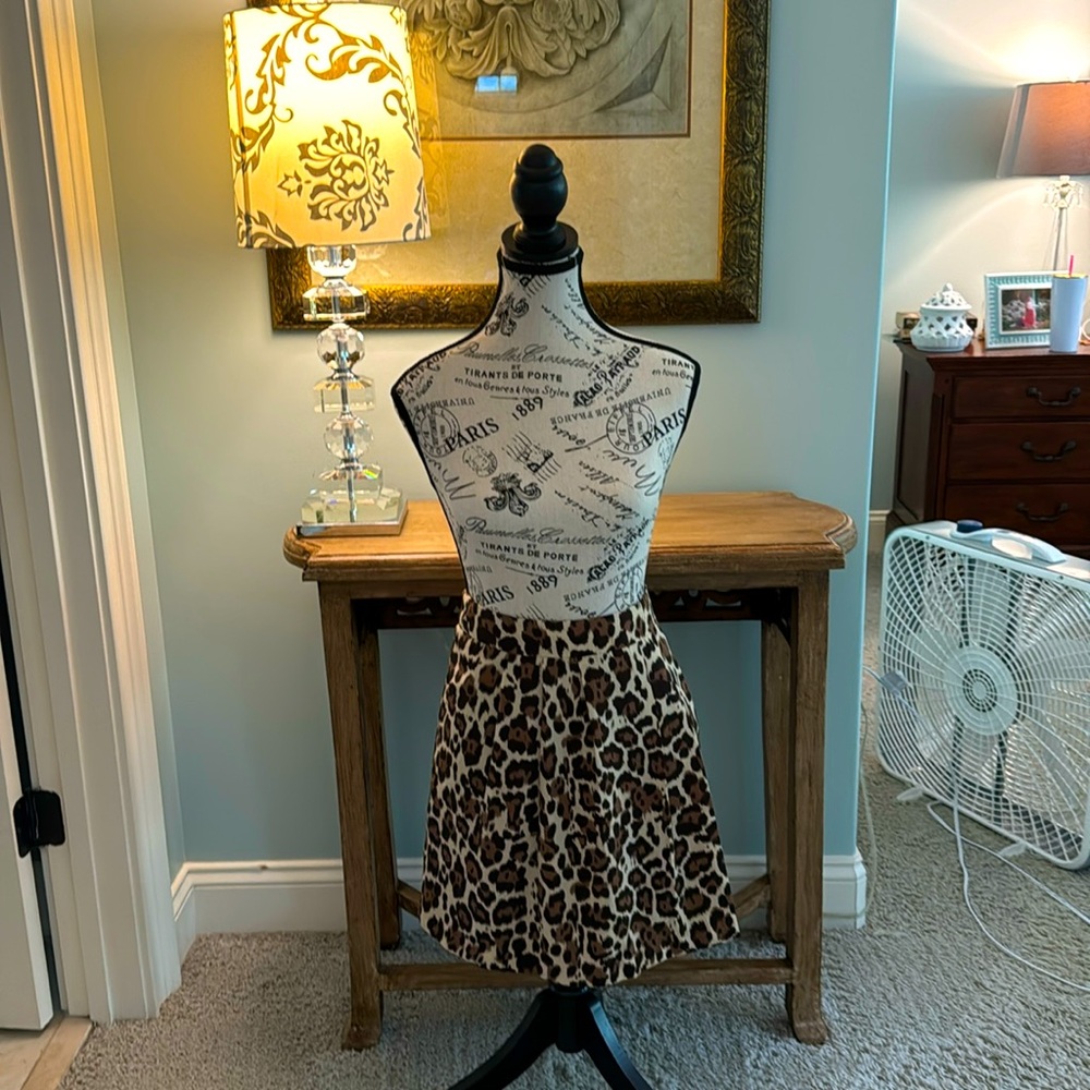 Banana Repubkic A line animal print skirt